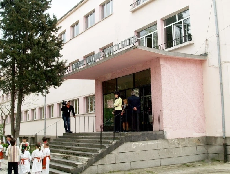 На конкурса за училищни директори: 13 кандидати на първо място