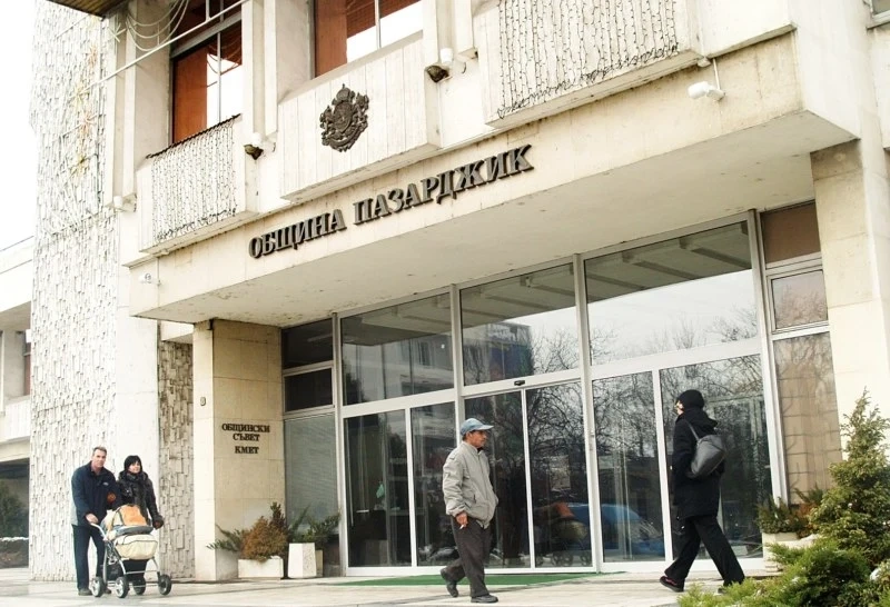 Правителството даде на общината осем имота