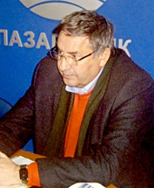 Петима отчетоха бюджета за 2013-а пред един гражданин (съветник)