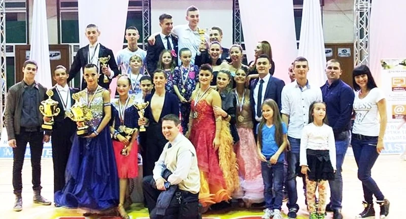 Пет златни медала за \