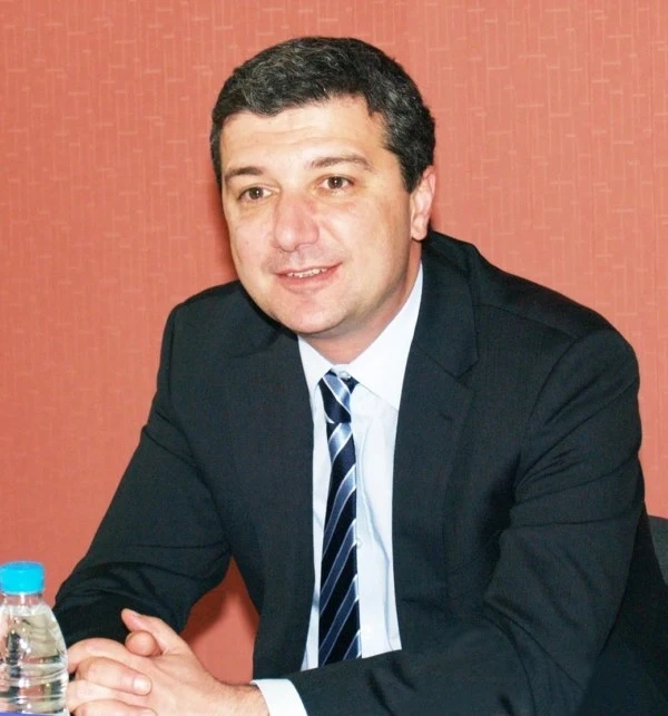 Министър Драгомир Стойнев: Правителството подава ръка на бизнеса