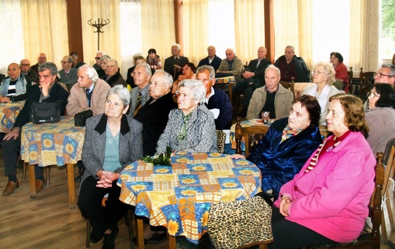 От вчера: Минималната пенсия за стаж и възраст - с 4.50 лева повече