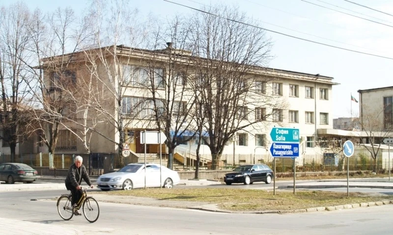 В помощното училище: Дете изпило 7 хапчета, животът му в опасност