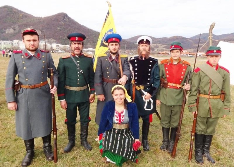 Банци и панагюрци се разделиха за Шипченската и Добричката епопея