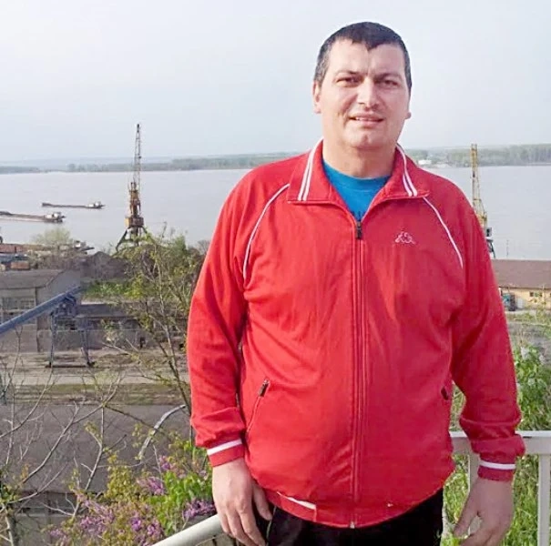 Анатоли се бори за помощта на Пазарджик