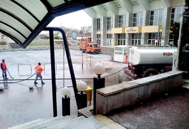 Трябва ли водоноските да мият и в дъжда?