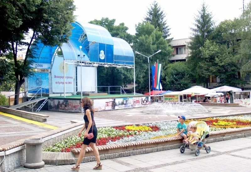 Велинградчани канят европолитиците на отдих в курорта
