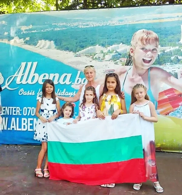 Vocal Academy с награди от международен фестивал в Албена