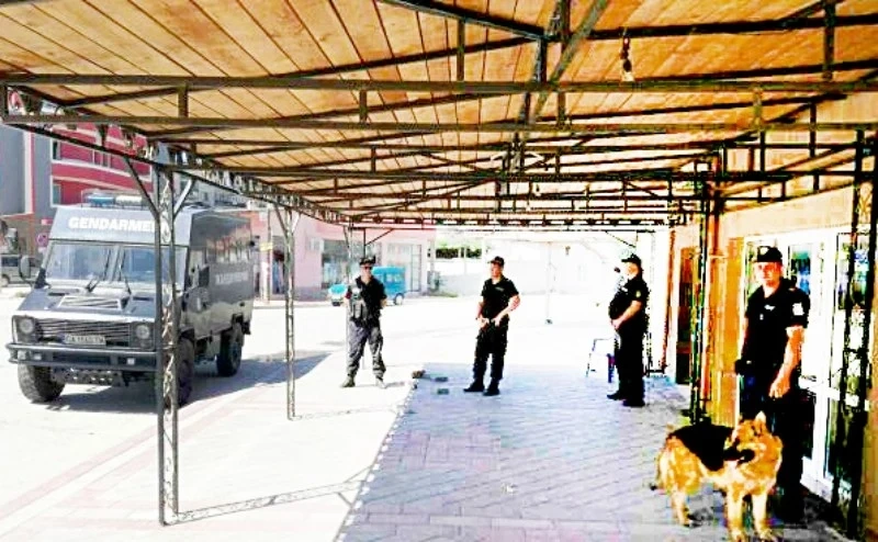 Жандармерията пак се връща в махалата