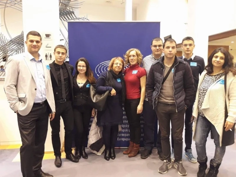 Млади социалисти посетиха Европарламента
