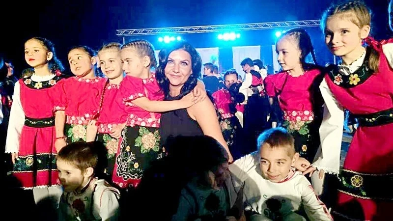 “Чудесия” подава ръка не само за Коледа