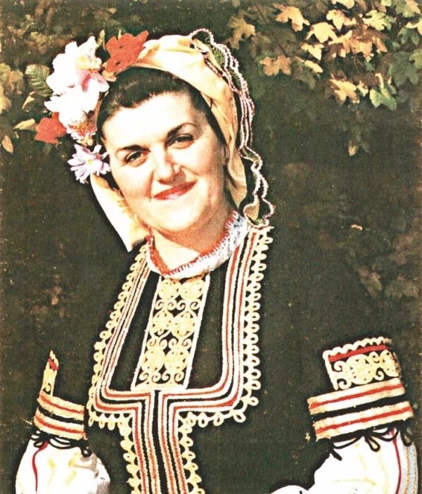 Трима творци с годишни награди за фолклор
