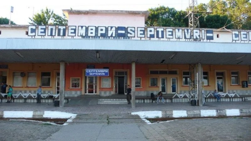 Изпращат 28-те сирийци в Бусманци
