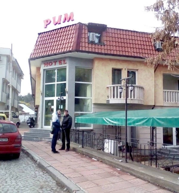 Общината си иска и последната баня