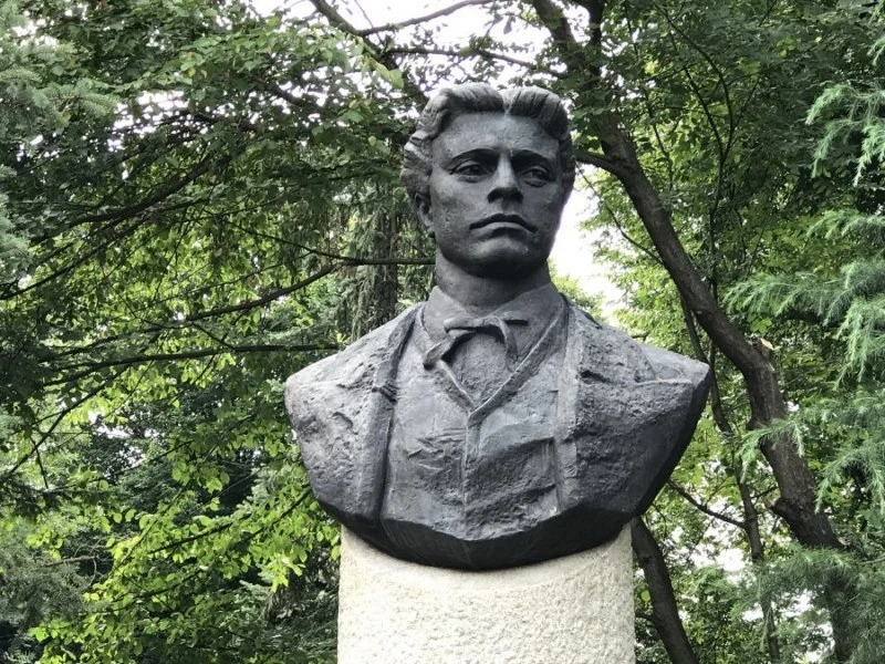 НУ “Васил Левски” отбелязва патронния си празник с концерт