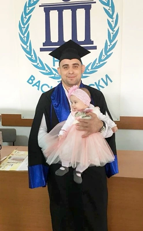 Байряка взе титла, гарнира я с диплома
