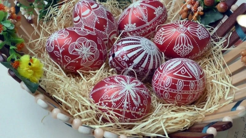 Голямото писане на великденски яйца на Велики четвъртък