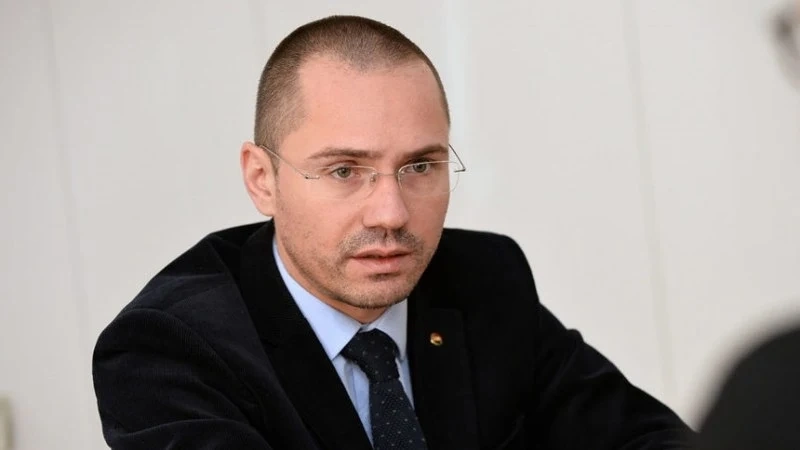 Евродепутатът Ангел Джамбазки ще гостува на гимназия „Аксаков”