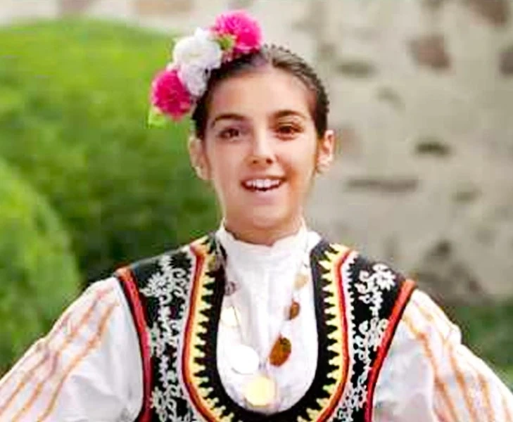 Отличия за млади певици