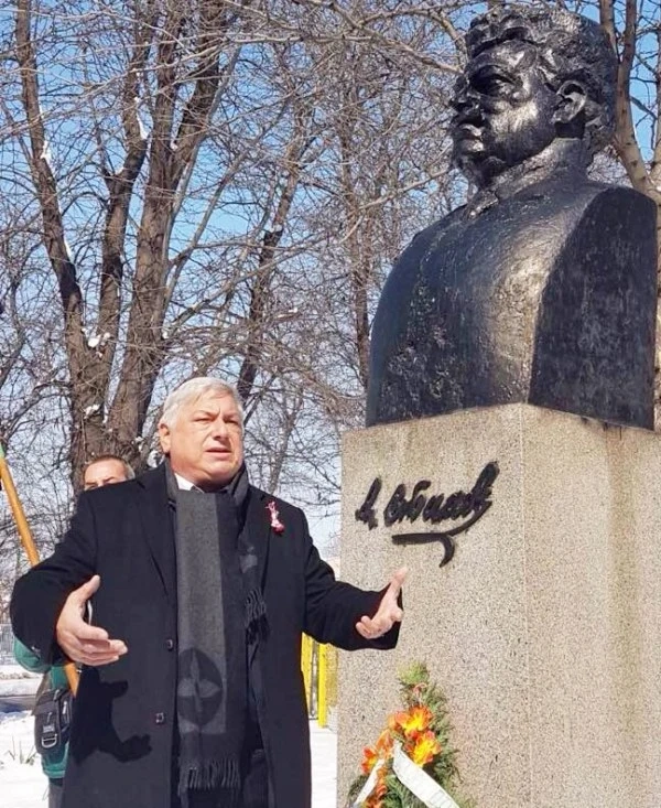 Областният председател на ПП „Обединени земеделци” инж.Емил Йончев поздравява всички членове и симпатизанти на съюза по случай най-светлия християнски празник Великден!