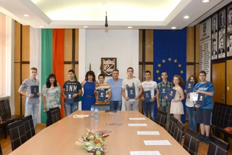 Отново призови места от олимпиадата по математика за наши ученици