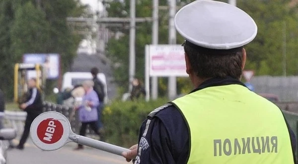 Братя-близнаци не успяха да заблудят полицаите