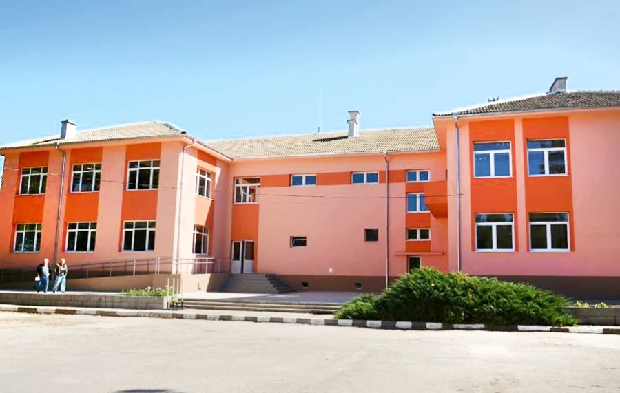 120-годишната ПГСС “Царица Йоанна”- в обновена сграда