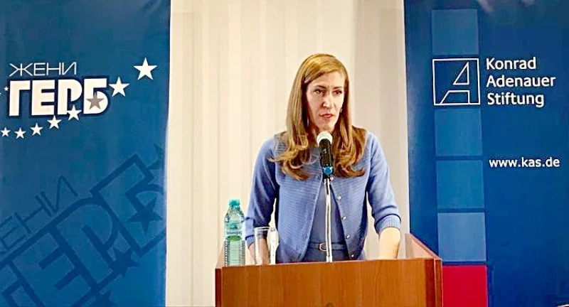 Министър Ангелкова: Намаляването на административната тежест е ключов приоритет