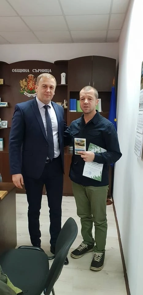 Нури от “Фермата” бе гост на кмета Неби Бозов
