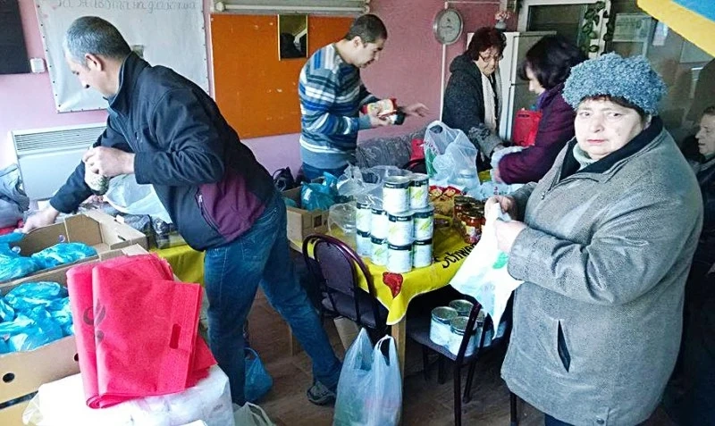 Все повече хора даряват храни за хора в нужда