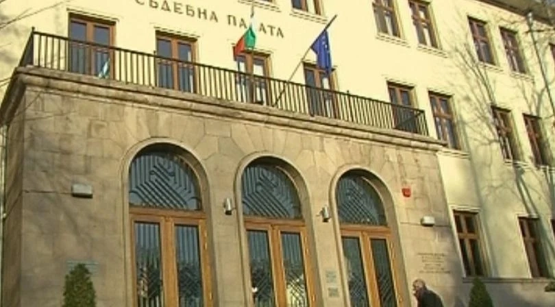 Предпразнично изхвърлиха на улицата немощна и болна жена, била заплаха
