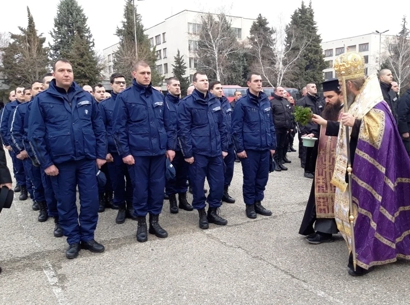 Зам.-министър Балабанов поздрави полицаите навръх клетвата