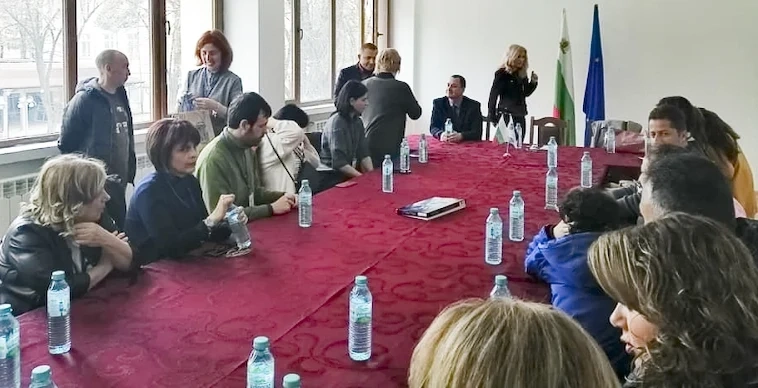 Борбата с агресията в училищата доведе гости от 5 държави