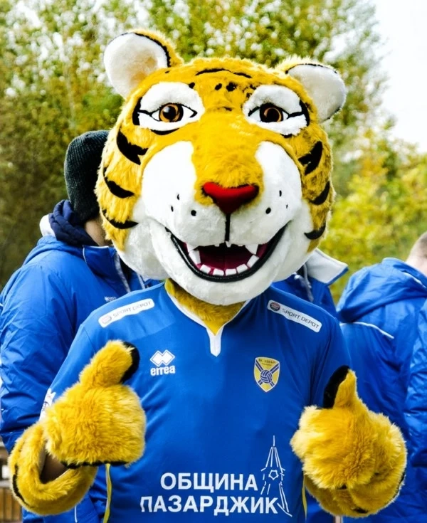 Код \