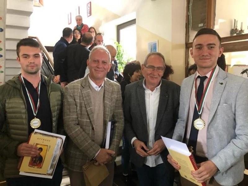 След националната олимпиада по история зрелостник лауреат с пълна шестица влиза в Софийския университет
