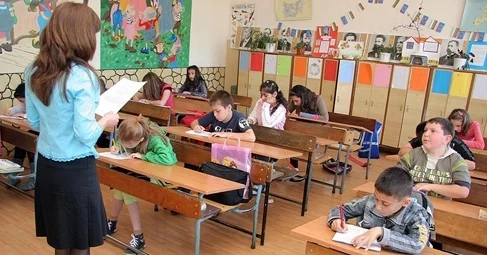 Четвъртокласниците на малки матури