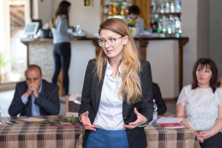 Цветелина Пенкова:  Все повече млади хора напускат България, да променим модела на управление