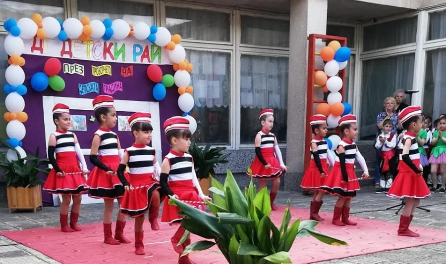 С концерт завърши учебната година в детска градина „Детски рай”