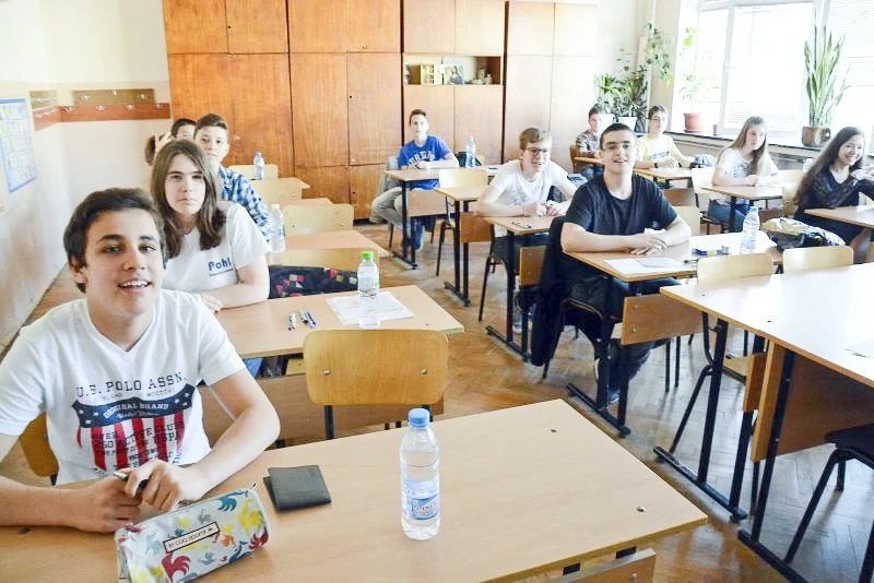 2045 седмокласници на изпит по роден език. По математика - петима по-малко