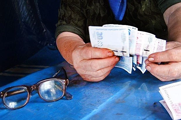 От 1 юли минималната пенсия от 207,60 става 219,43 лв.