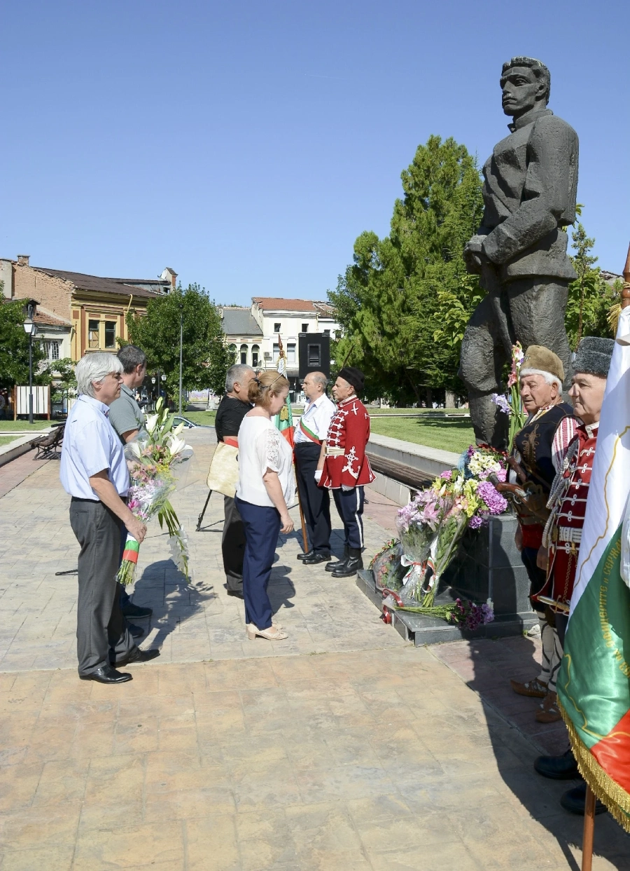Поклон пред Апостола