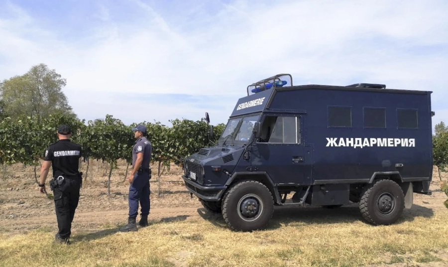 Активна охрана на лозовите масиви по гроздобер