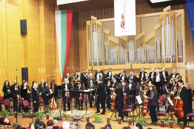 Концерт за 50-годишнината на Симфоничния оркестър тази вечер