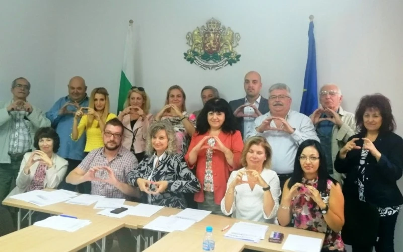 Служителите на Областната администрация подписаха обещание за отговорно поведение на пътя