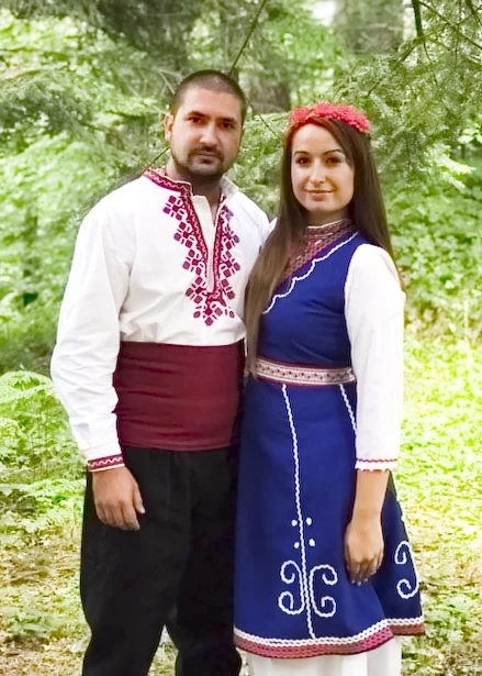 Младоженци даряват на Георги парите за букети на сватбата си