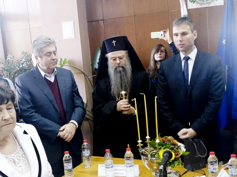 Президентът Първанов - гост на тържествената сесия в Батак
