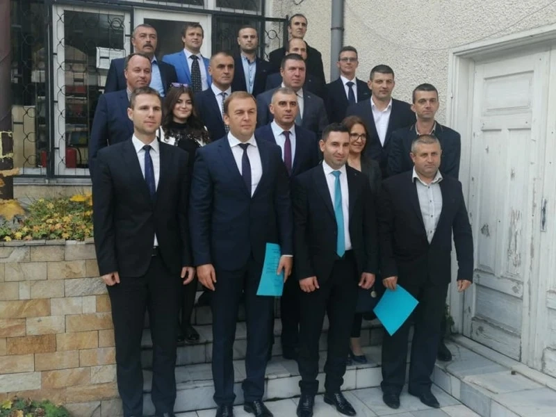 Председателят на Общинския съвет в Сърница е избран с пълно мнозинство
