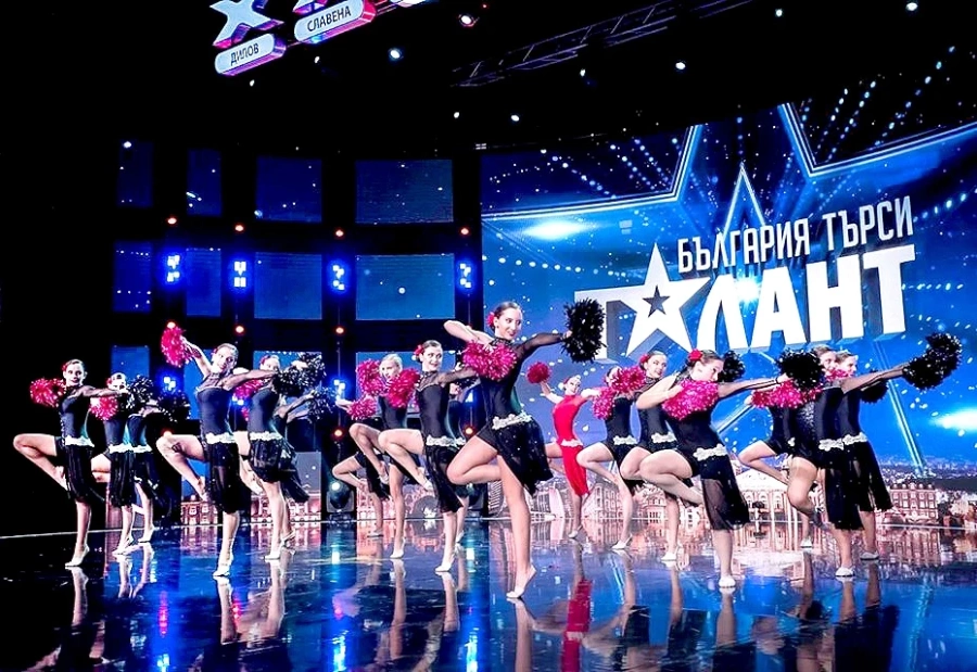 Много момичета искат да са мажоретки, нова група на мажоретен състав „Мистерия“