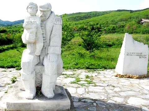 За 142-годишнината от Освобождението  в Семчиново осветиха копие на Самарското знаме