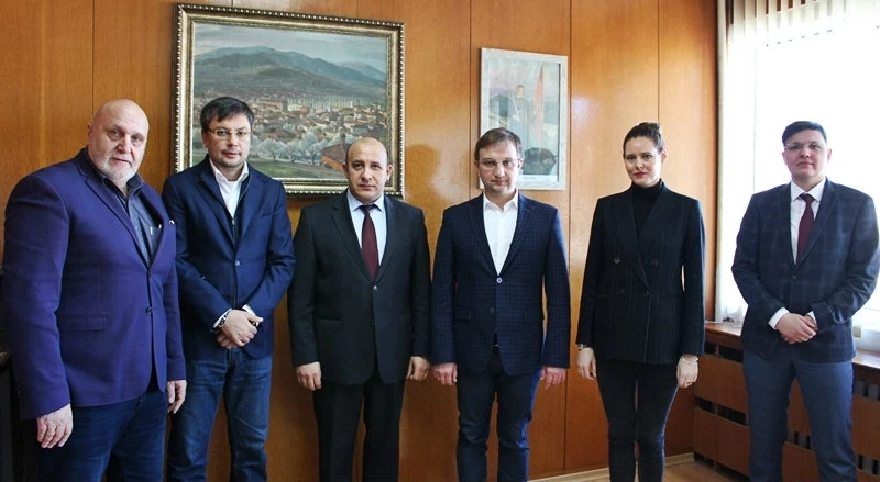 Руснаци предлагат изграждане на завод за електроавтобуси